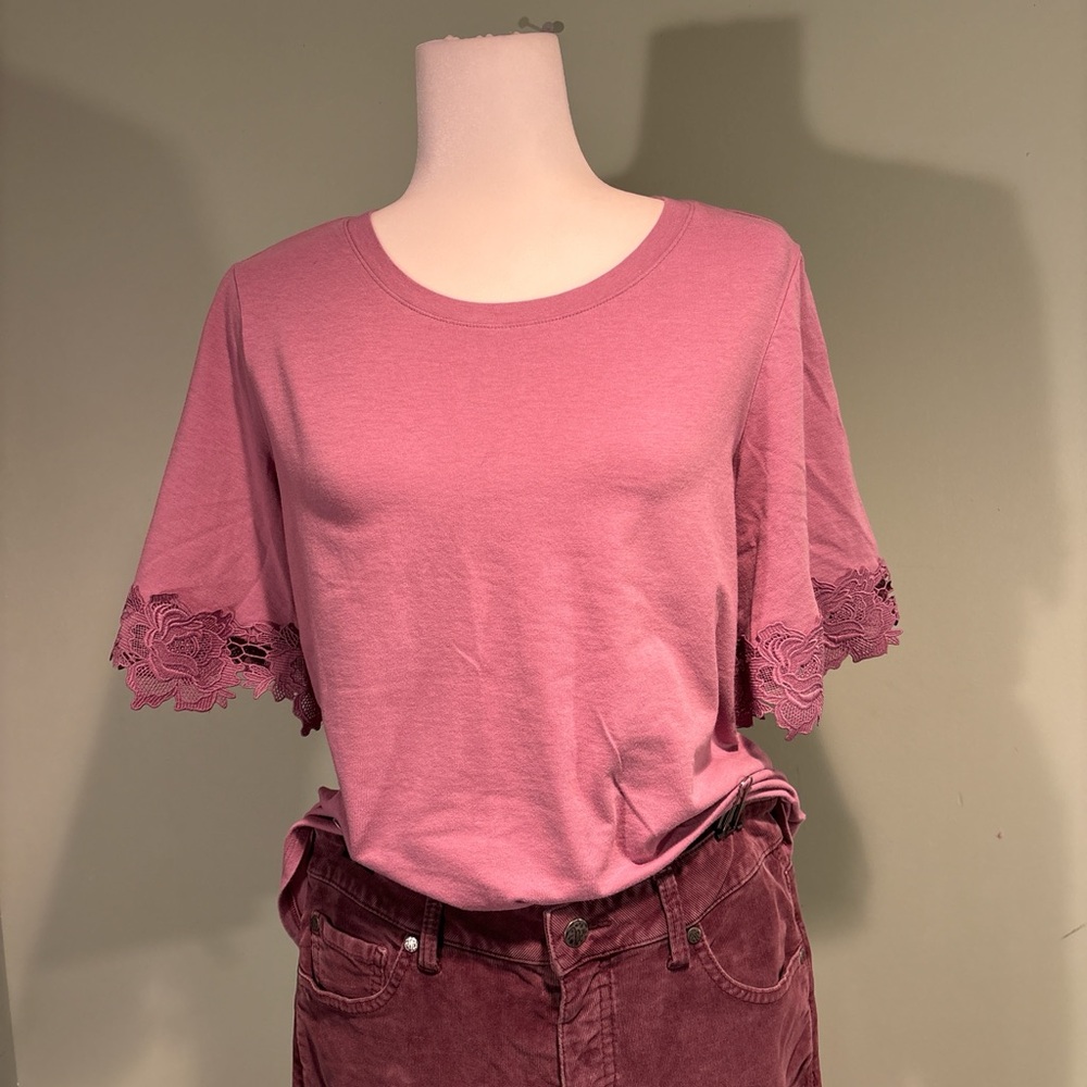Simply Vera Women's Plum Lace Sleeve tee Top size L